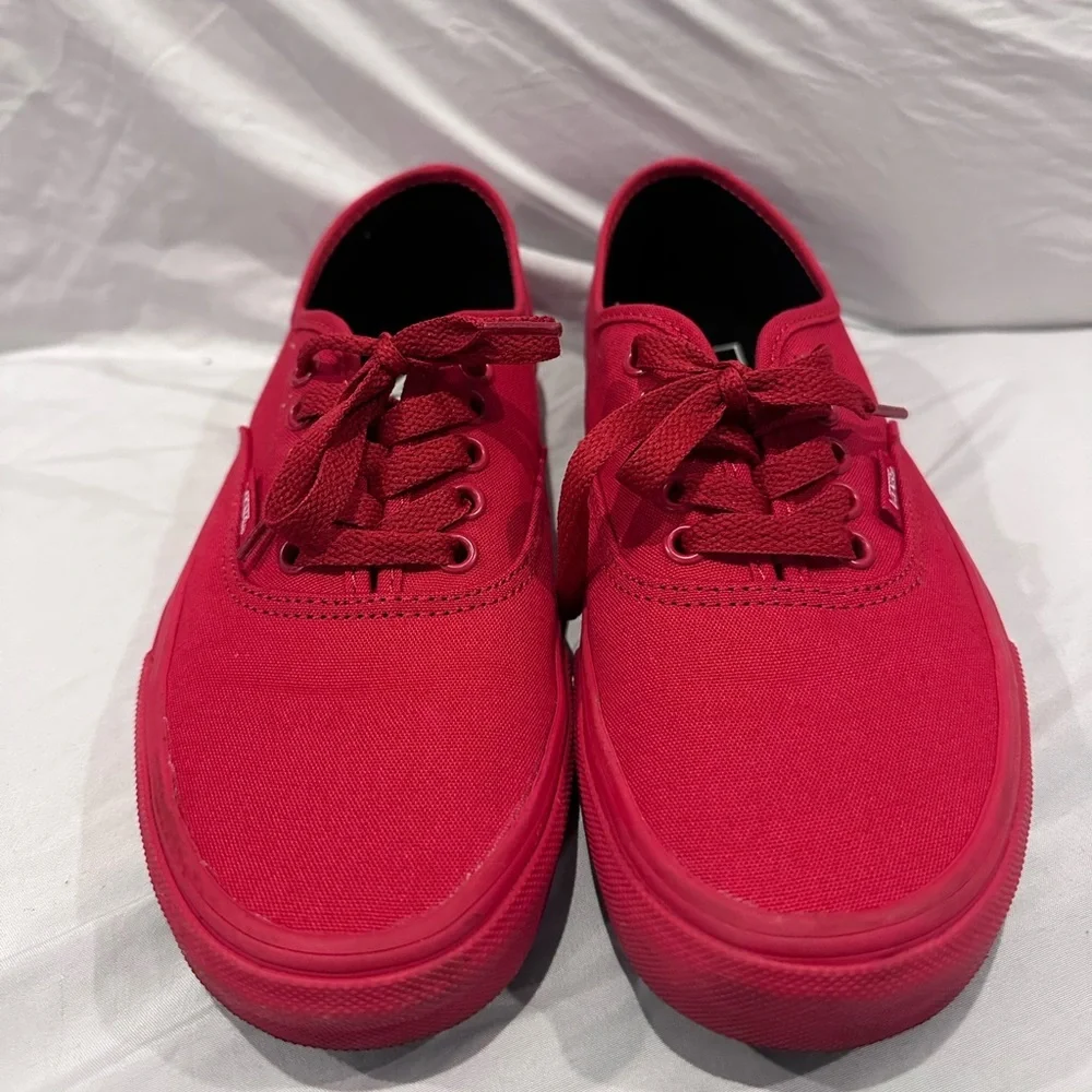 Vans sneakers sz. 7 men’s / 8.5 women’s RED